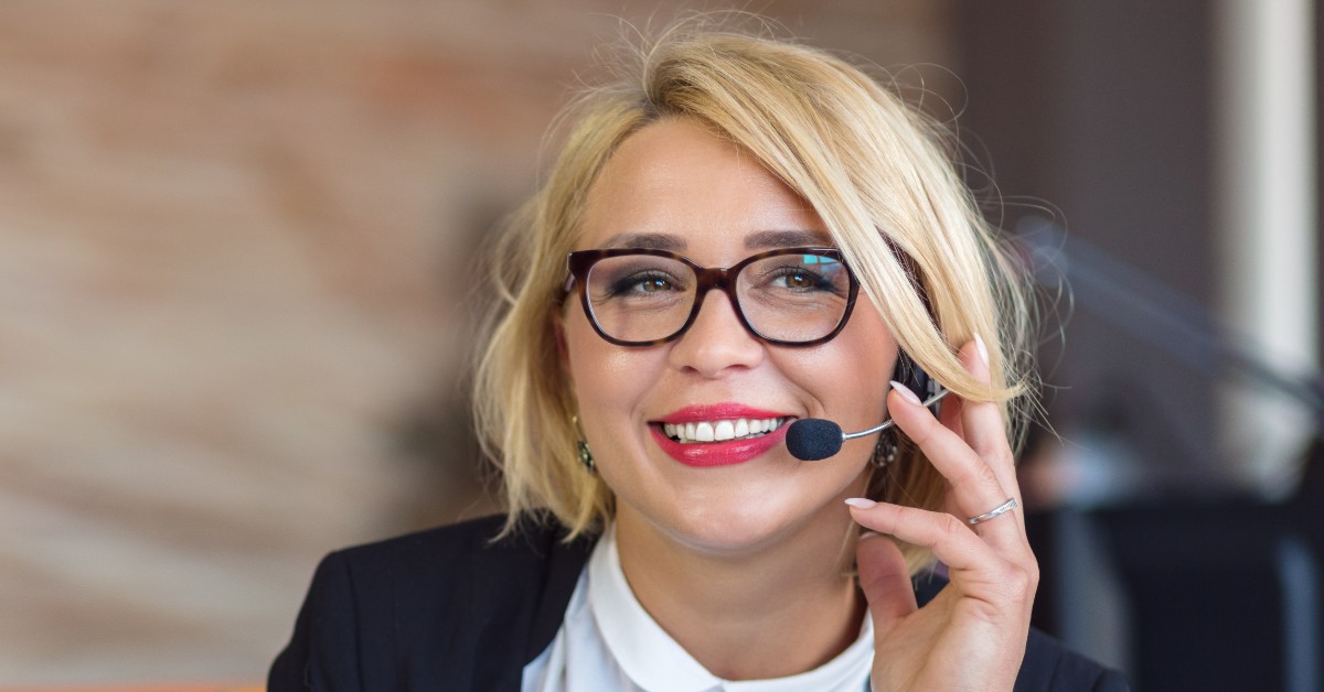 customer-service-blog-5df8fa4e39f94